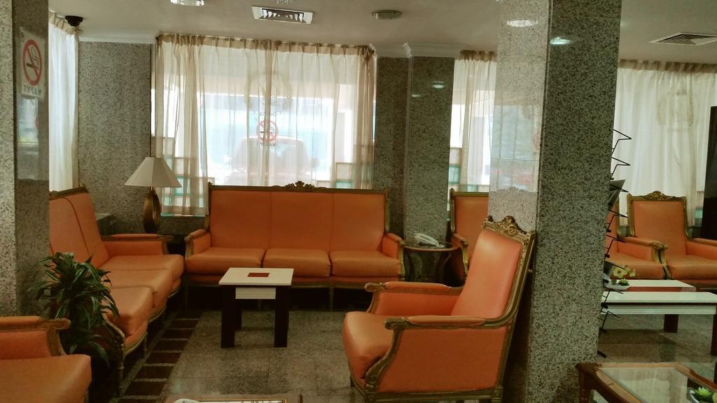 Aparthotel Deebaj Al Khabisi Plaza à Dubaï Extérieur photo