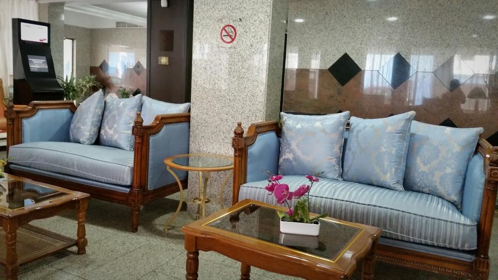 Aparthotel Deebaj Al Khabisi Plaza à Dubaï Extérieur photo