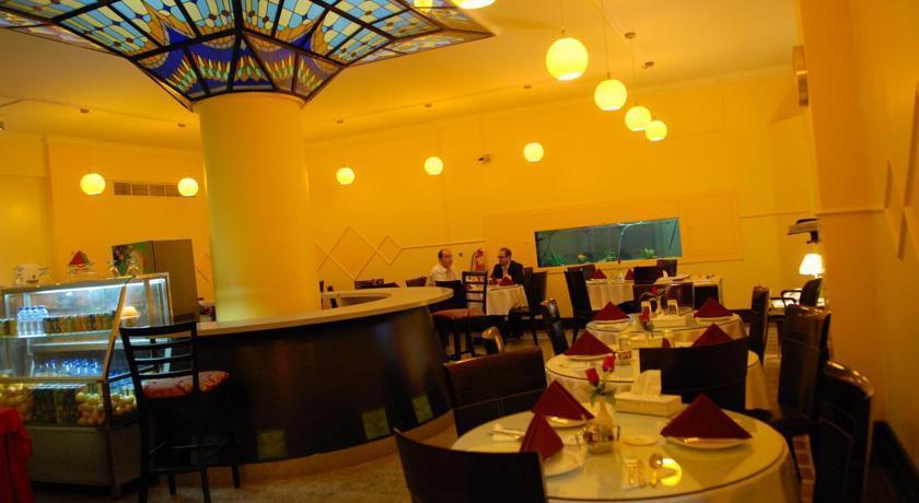 Aparthotel Deebaj Al Khabisi Plaza à Dubaï Extérieur photo