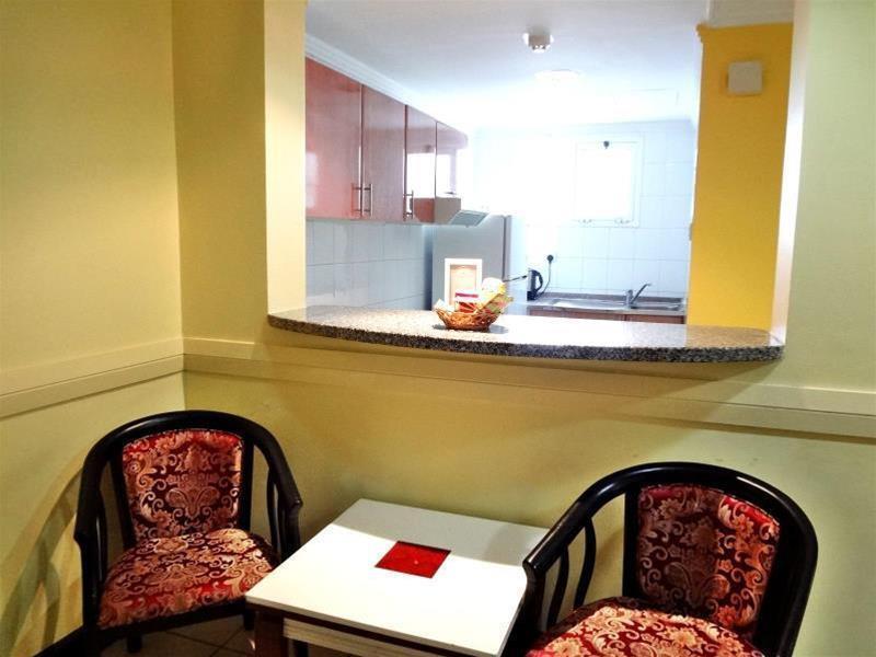 Aparthotel Deebaj Al Khabisi Plaza à Dubaï Extérieur photo