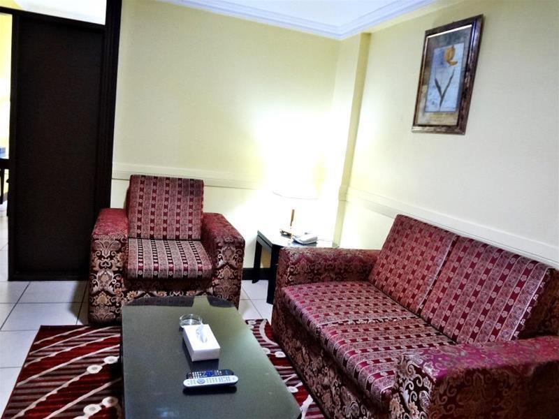 Aparthotel Deebaj Al Khabisi Plaza à Dubaï Extérieur photo